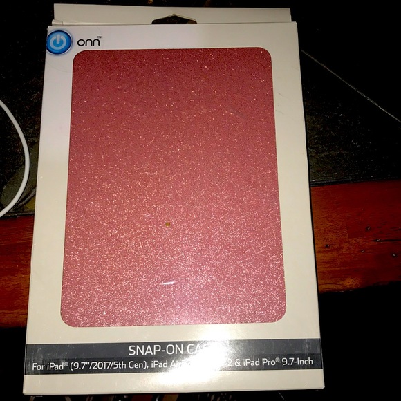 Accessories - Rose gold iPad case